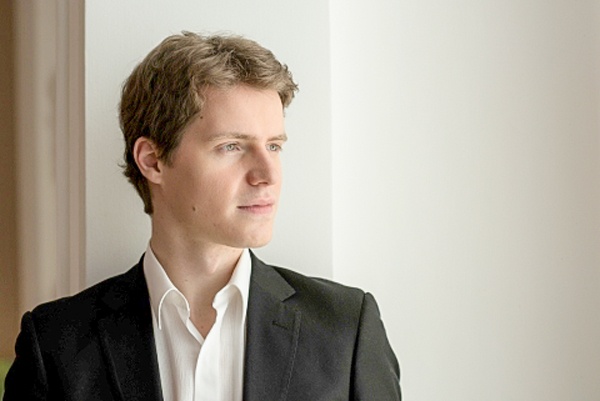 Klicken um zu vergrößern Florian Noack - Klavierrezital